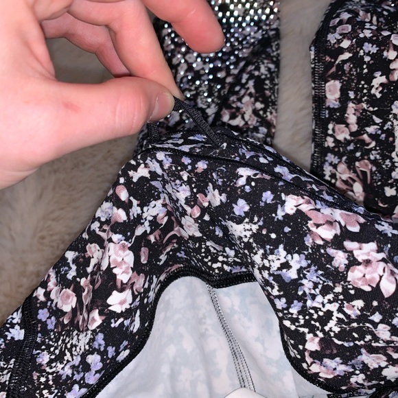 Lululemon leggings floral spritz multi NWOT - Picture 8 of 10